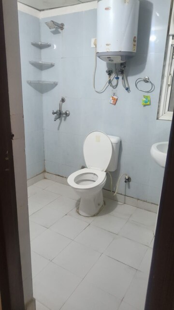2 BHK Apartment For Rent in Futec Gateway, Sector 75