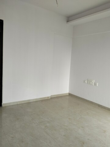 Room in 1 BHK Apartment at Je and Vee Vrindavan, Malad East – for Rent