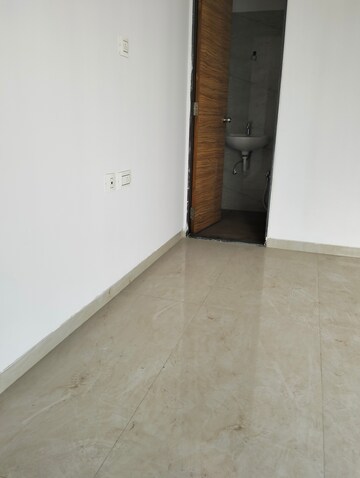 Room in 1 BHK Apartment at Je and Vee Vrindavan, Malad East – for Rent