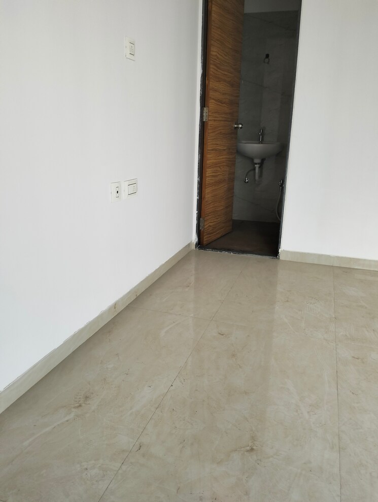 Room, je-and-vee-vrindavan 1 Bedroom 645 Sq.Ft. Apartment In Malad East Mumbai 8778246