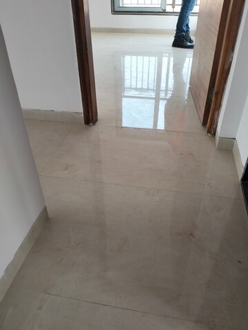 Room in 1 BHK Apartment at Je and Vee Vrindavan, Malad East – for Rent