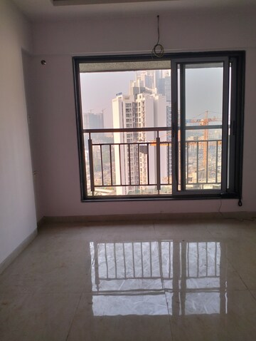 Room in 1 BHK Apartment at Je and Vee Vrindavan, Malad East – for Rent