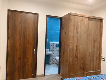 Room in 1 BHK Builder Floor at Aerocity – for Rent