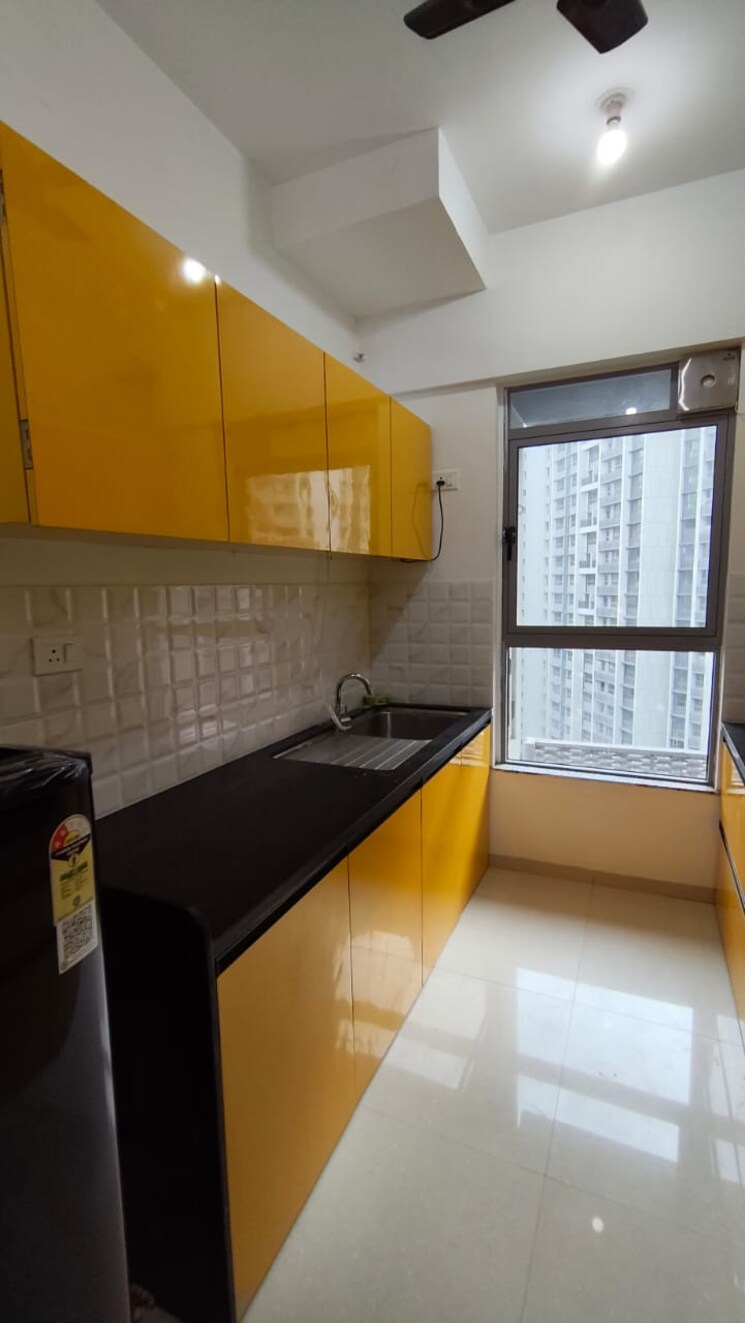 Kitchen, kalpataru-immensa 2 Bedroom 771 Sq.Ft. Apartment In Kolshet Road Thane 8778278