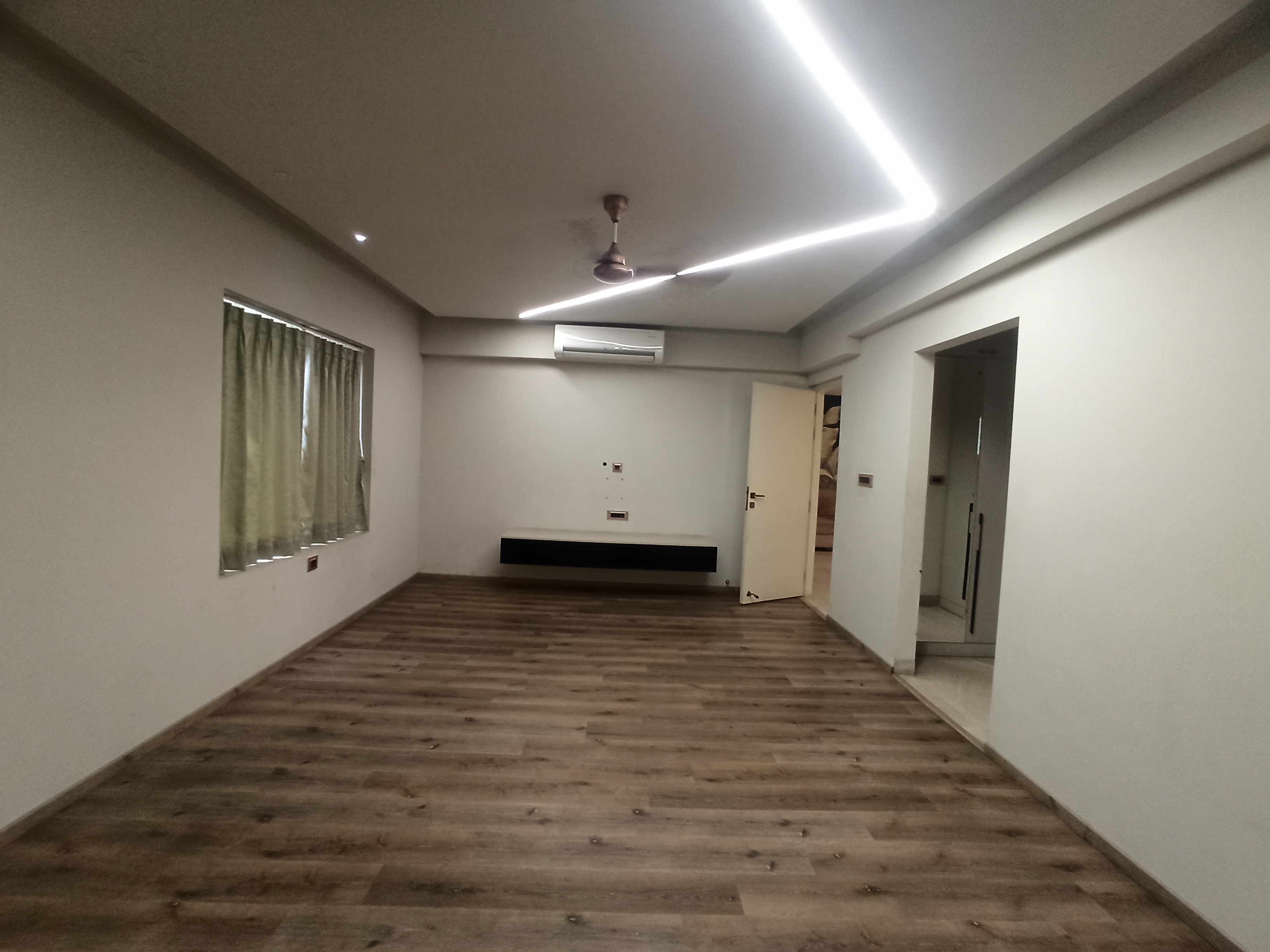 4 BHK + Pooja Room,Servant Room,Study Room,Extra Room Apartment For Rent in Hill View Banjara Hills