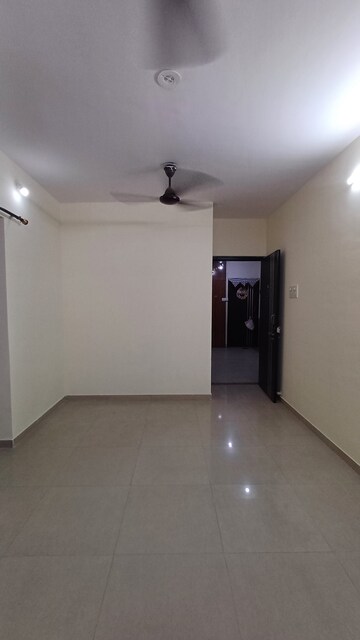 2 BHK Apartment For Rent in Hubtown Greenwoods, Vartak Nagar