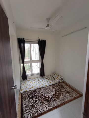 Bedroom in 2.5 BHK Apartment at Akshar Alvario, Seawoods – for Rent