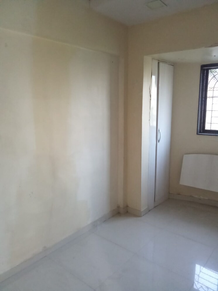 Room, flower-valley-complex 1.5 Bedroom 610 Sq.Ft. Apartment In Khopat Thane 8778321