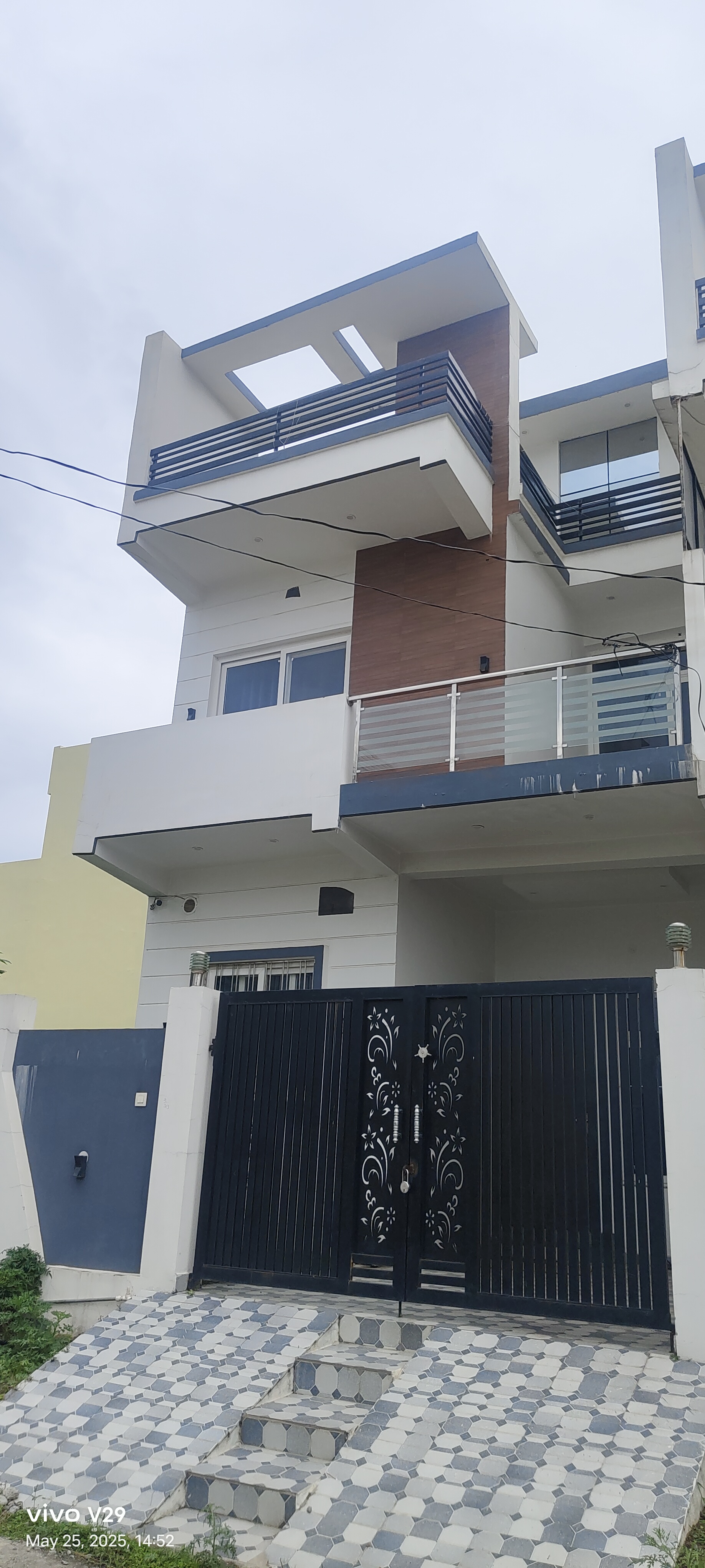 1.5 BHK 800 Sq.Ft. Builder Floor in Doon Trafalgar