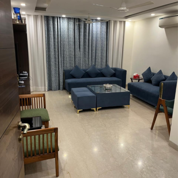 Living Room in 3 BHK Builder Floor at South Extension ii – for Rent