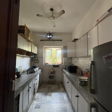 Kitchen in 1.5 BHK Builder Floor at Greater Kailash I – for Rent