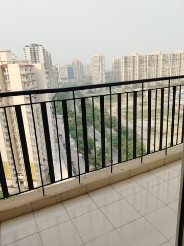 Balcony in 3.5 BHK Apartment at Amrapali Terrace Homes, Tech Zone 4 Greater Noida – for Rent