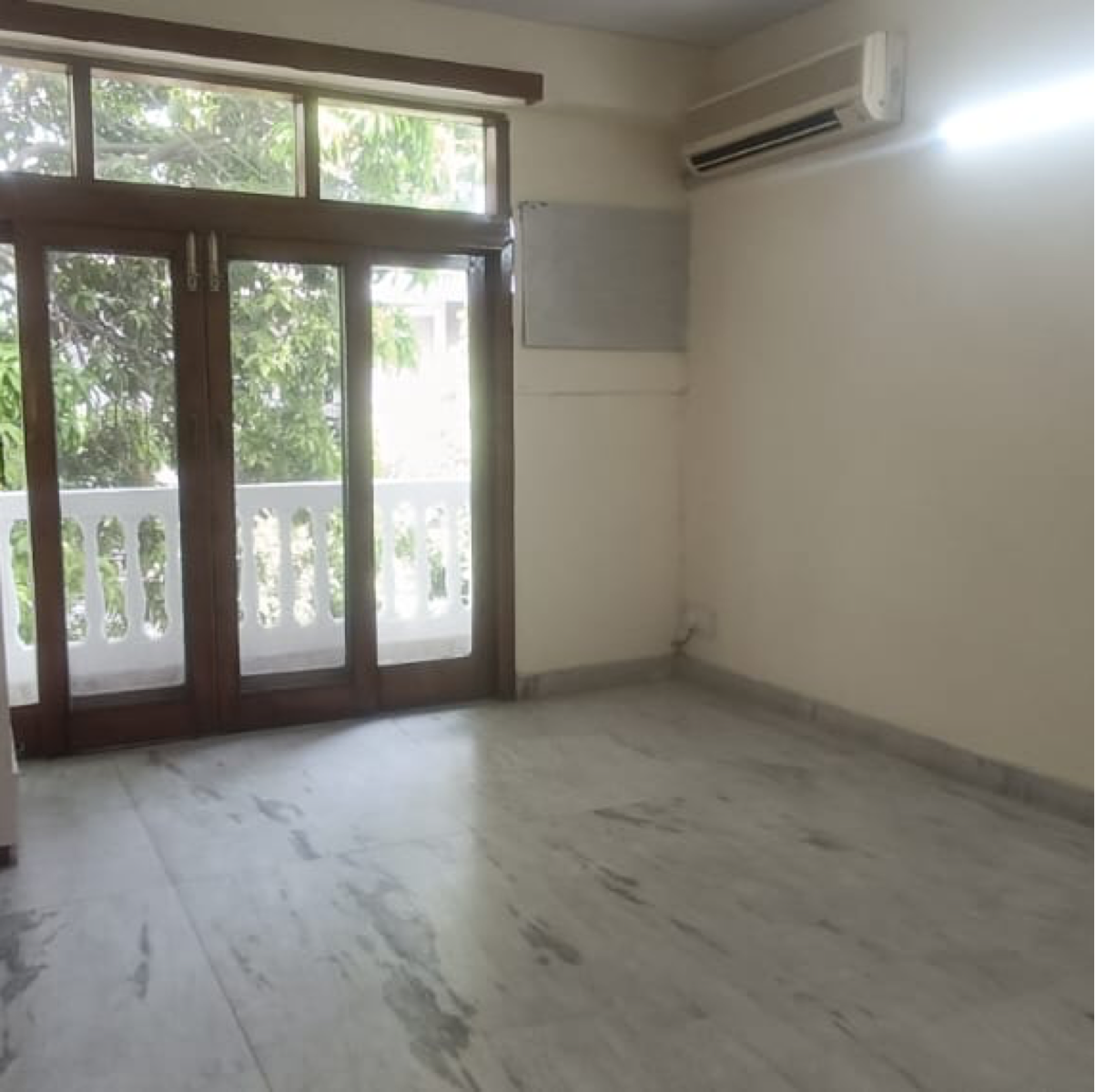2 BHK + Servant Room Builder Floor For Rent in Greater Kailash 