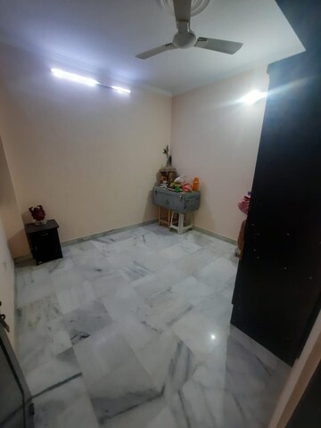 Bathroom in 1.5 BHK Builder Floor at Malviya Nagar – for Rent