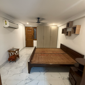 Bedroom in 1.5 BHK Builder Floor at Chittaranjan Park – for Rent