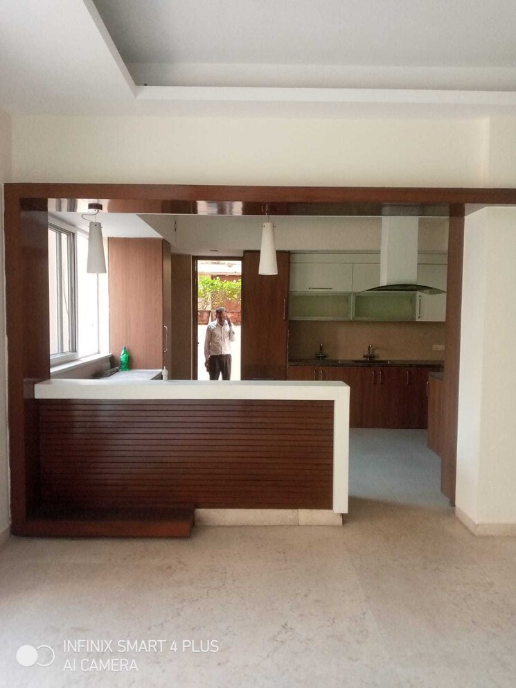 Room, rwa-apartments-sector-122 2 Bedroom 1050 Sq.Ft. Apartment In Sector 122 Noida 8778357