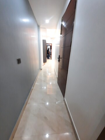 Furnished Amenities in 2 BHK Builder Floor at Malviya Nagar – for Rent