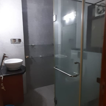 Bathroom in 3 BHK Builder Floor at Panchsheel Enclave – for Rent