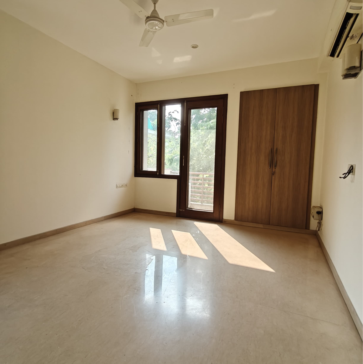 3 BHK + Servant Room Builder Floor For Rent in Panchsheel Enclave