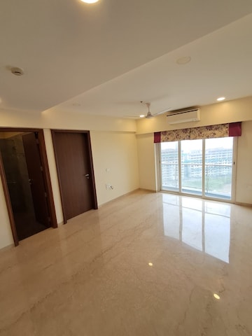 Room in 4 BHK Apartment at Supreme Amadore, Baner – for Sale