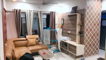 2 BHK Apartment For Rent in Raj Rudraksha, Dahisar East