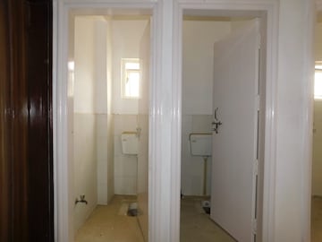 Bathroom in 2 BHK Apartment at Aashiyana Sai Home, Sector 70 – for Rent