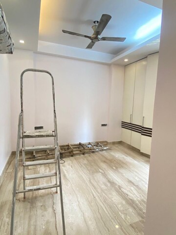 Building Lobby in 3 BHK Builder Floor at Shivalik Colony – for Rent