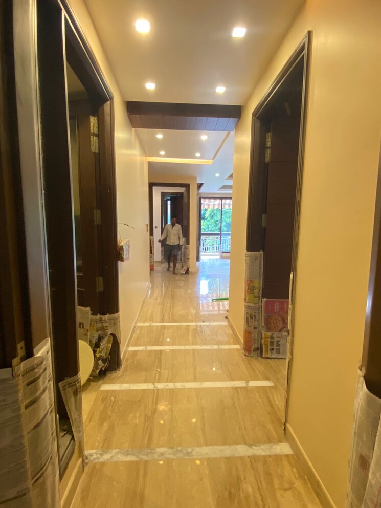 undefined, shivalik colony 3 Bedroom 200 Sq.Yd. Builder Floor In Shivalik Colony Delhi 8778377