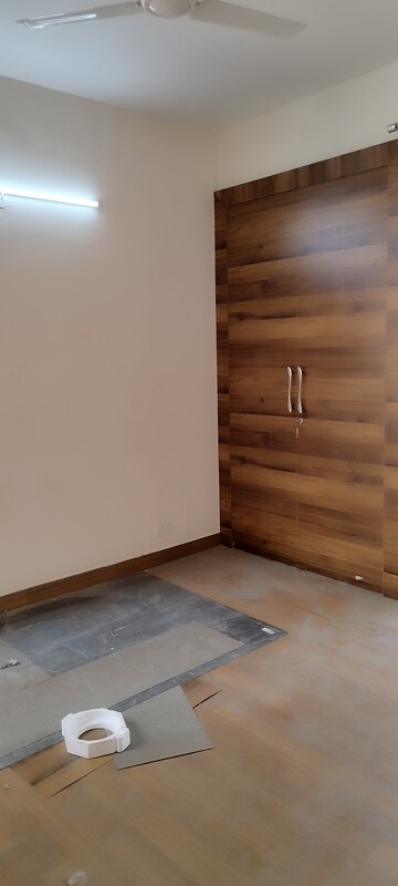 2 BHK Apartment For Rent in Jaypee Greens Kosmos, Sector 134