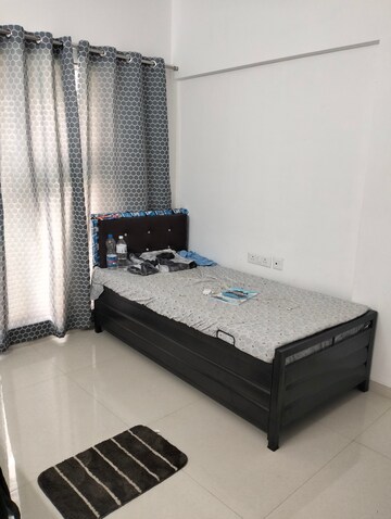 Room in  Pg at Western Express Highway – for Rent
