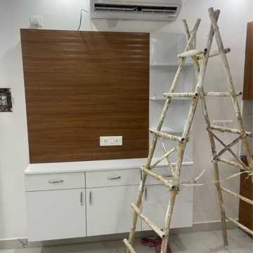 Staircase in 1 RK Apartment at Emaar Emerald Floors Premier, Sector 65 – for Rent