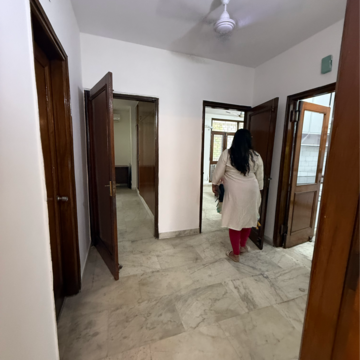 Building Lobby in 3 BHK Builder Floor at Greater Kailash I – for Rent