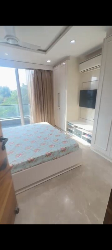 3 BHK Builder Floor For Rent in Anand Vihar