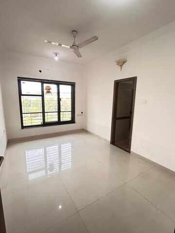 Room in 3 BHK Apartment at K Raheja Raheja Residency, Malad East – for Rent