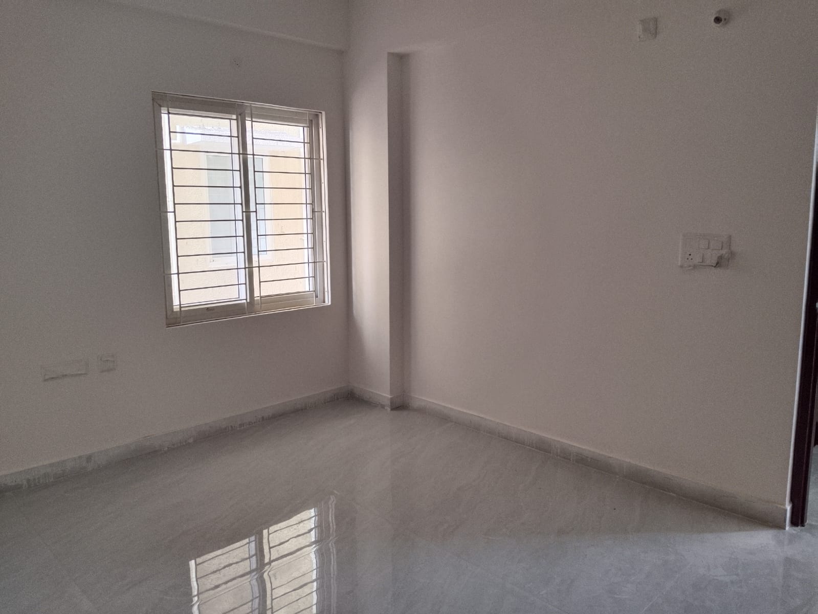 3 BHK + Pooja Room,Servant Room Apartment For Sale in Twin Towers 1