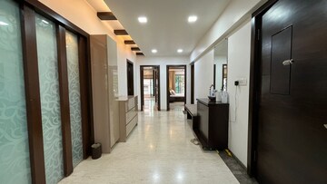 Building Lobby in 4 BHK Apartment at Arihant CHS Khar West, Khar West – for Rent