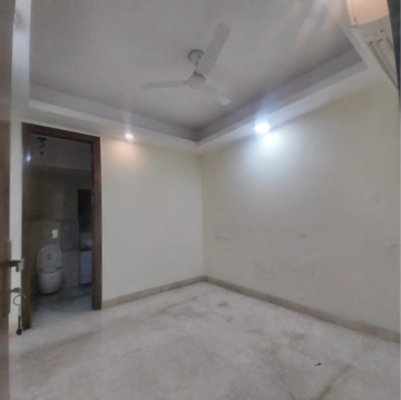 Room in 4 BHK Builder Floor at New Friends Colony – for Rent