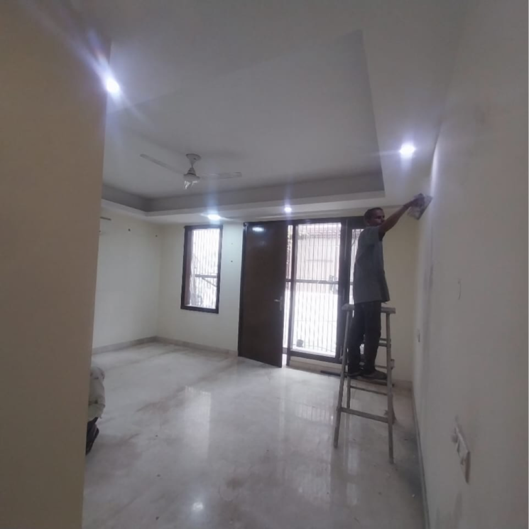 Room, new friends colony 4 Bedroom 3000 Sq.Ft. Builder Floor In New Friends Colony Delhi 8778441