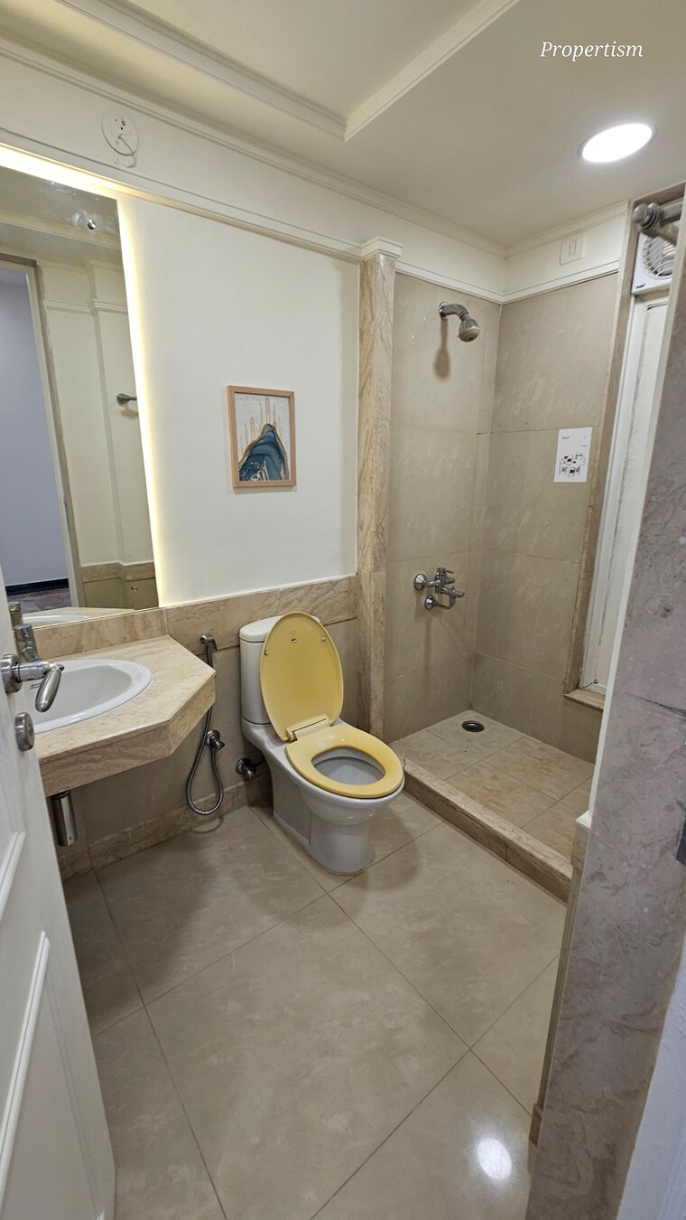 Bathroom, hiranandani-gardens-eldora 3 Bedroom 1490 Sq.Ft. Apartment In Powai Mumbai 8778468