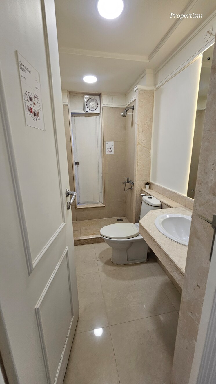 Bathroom, hiranandani-gardens-eldora 3 Bedroom 1490 Sq.Ft. Apartment In Powai Mumbai 8778468