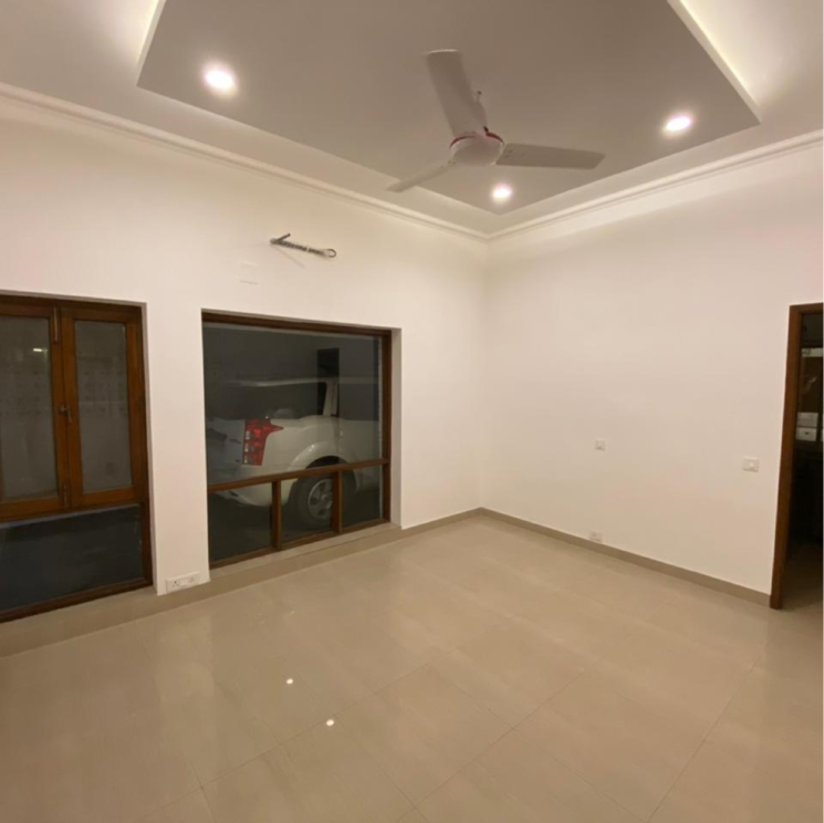 Room, greater kailash ii 3 Bedroom 2150 Sq.Ft. Builder Floor In Greater Kailash ii Delhi 8778484