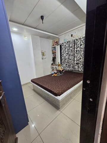 Room in 2 BHK Penthouse at New Vip Road – for Rent