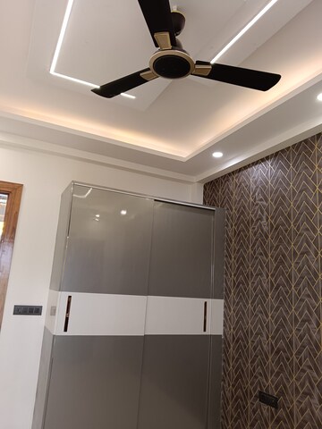 Furnished Amenities in 4 BHK Apartment at BPTP Park Grandeura, Sector 82 – for Sale