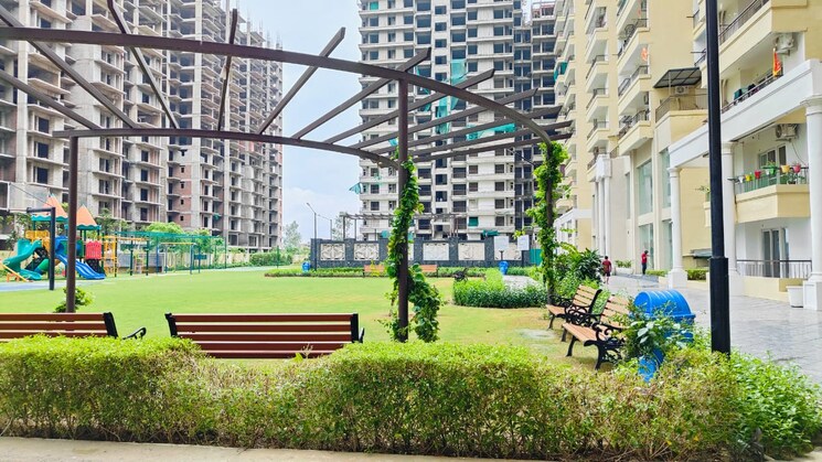Garden, sector 1 greater noida 3 Bedroom 1825 Sq.Ft. Apartment In Sector 1 Greater Noida Greater Noida 8778510