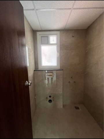 Bathroom in 4 BHK Apartment at Aurobindo Kohinoor, Serilingampally – for Rent