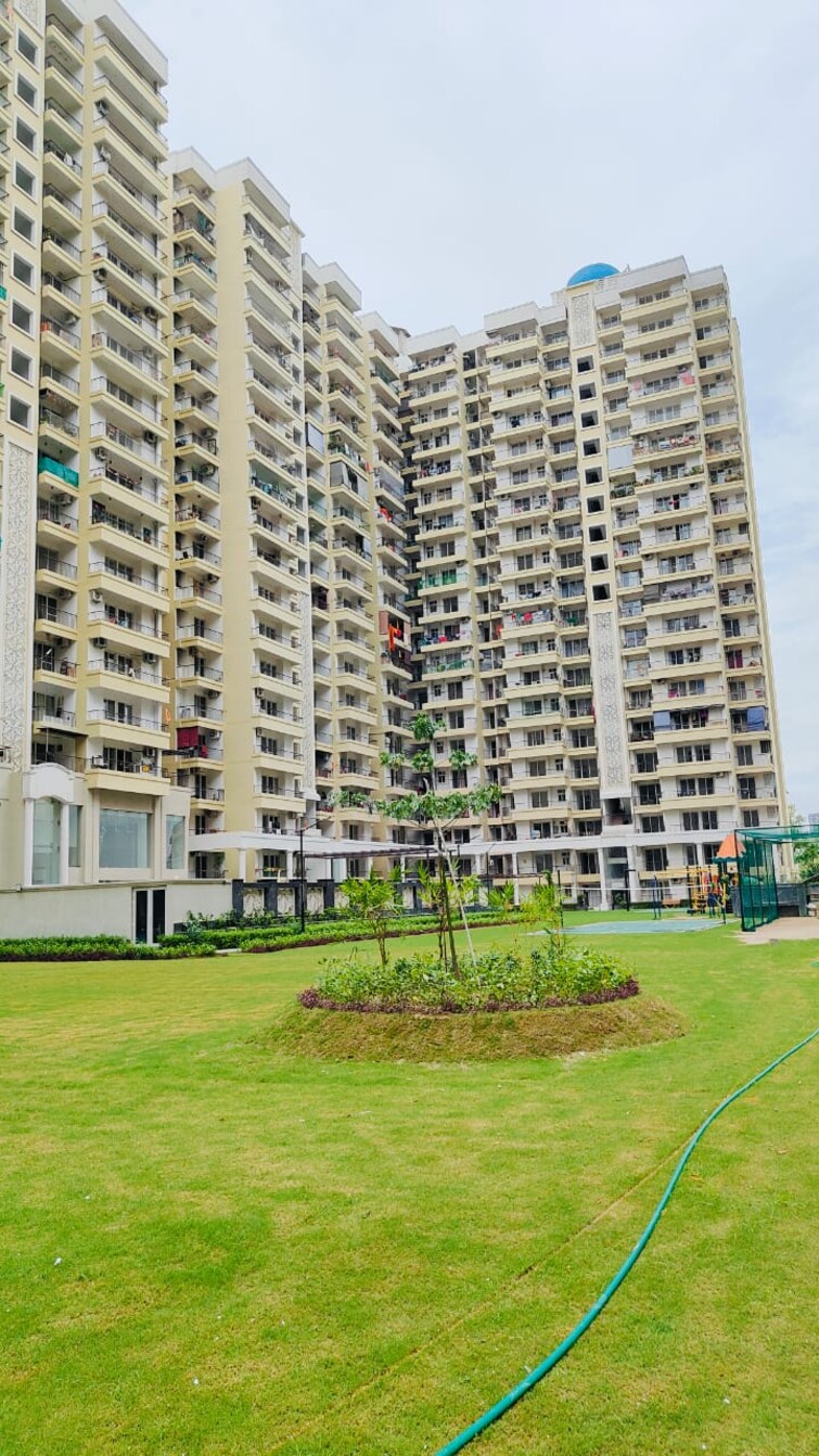 Cover Image, sector 1 greater noida 4 Bedroom 4025 Sq.Ft. Apartment In Sector 1 Greater Noida Greater Noida 8778523
