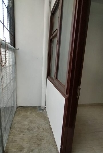 Building Lobby in 2 BHK Builder Floor at Malviya Nagar – for Rent