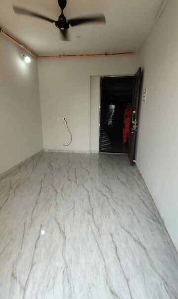 Room in 2 BHK Builder Floor at Sunshine Elegance, Thakurli – for Rent