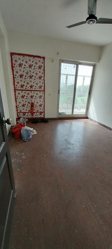 Room in 3 BHK Apartment at Aditya City Apartments, Shahpur Bamheta – for Rent