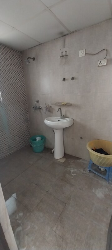 Bathroom in 3 BHK Apartment at Aditya City Apartments, Shahpur Bamheta – for Rent